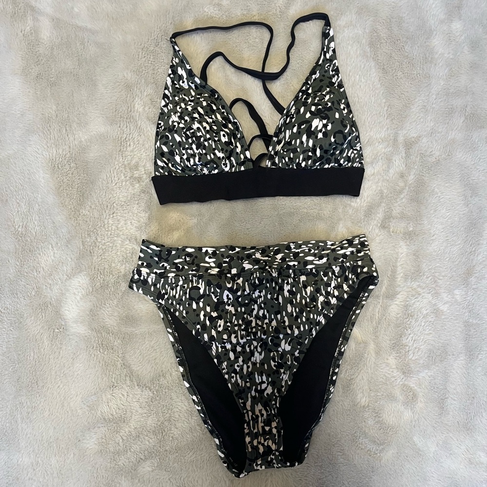 Shade & Shore Black and Green Bikini